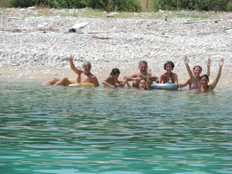 SI POSSONO PORTARE BAMBINI IN BARCA?