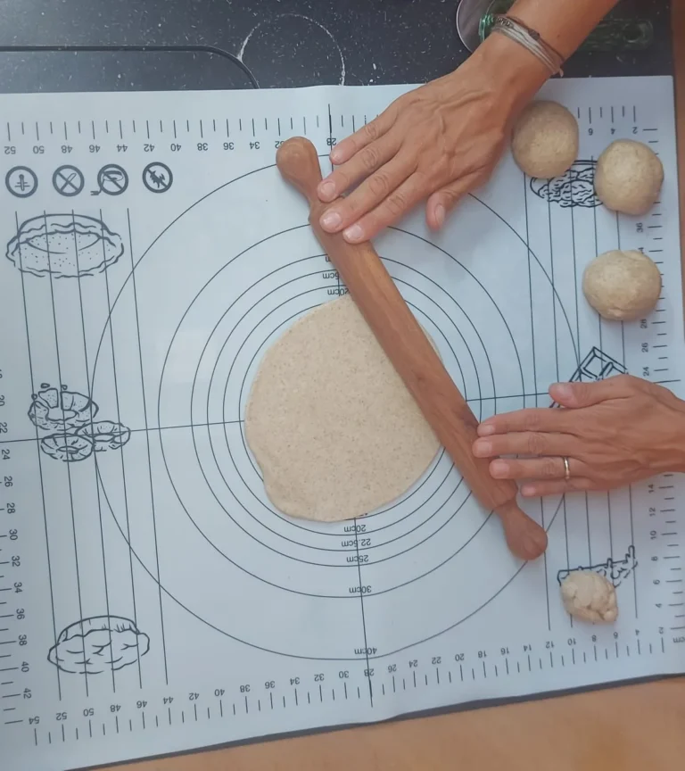 COSA SI MANGIA E CHI PREPARA DA MANGIARE A BORDO?