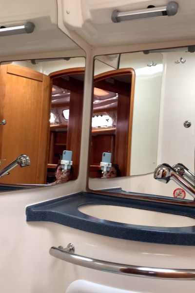 interni-della-barca-a-gonfie-vele650