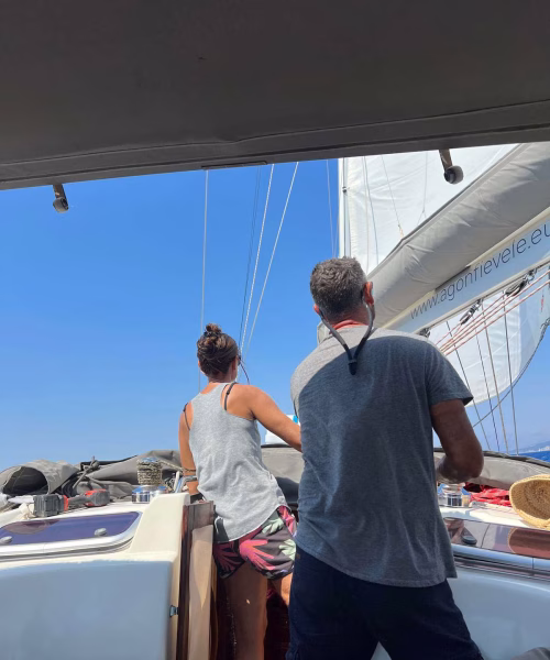 omar-enrica-a-gonfie-vele489